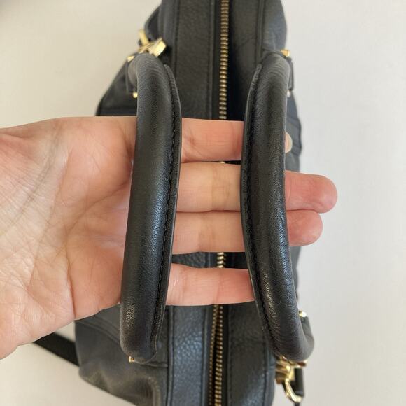 Tory Burch Black Leather Handbag
Very good condition 
Look at photos - Picture 14 of 15